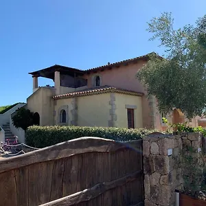 2 Bedroom Close To Bados Beach Appartamento Olbia